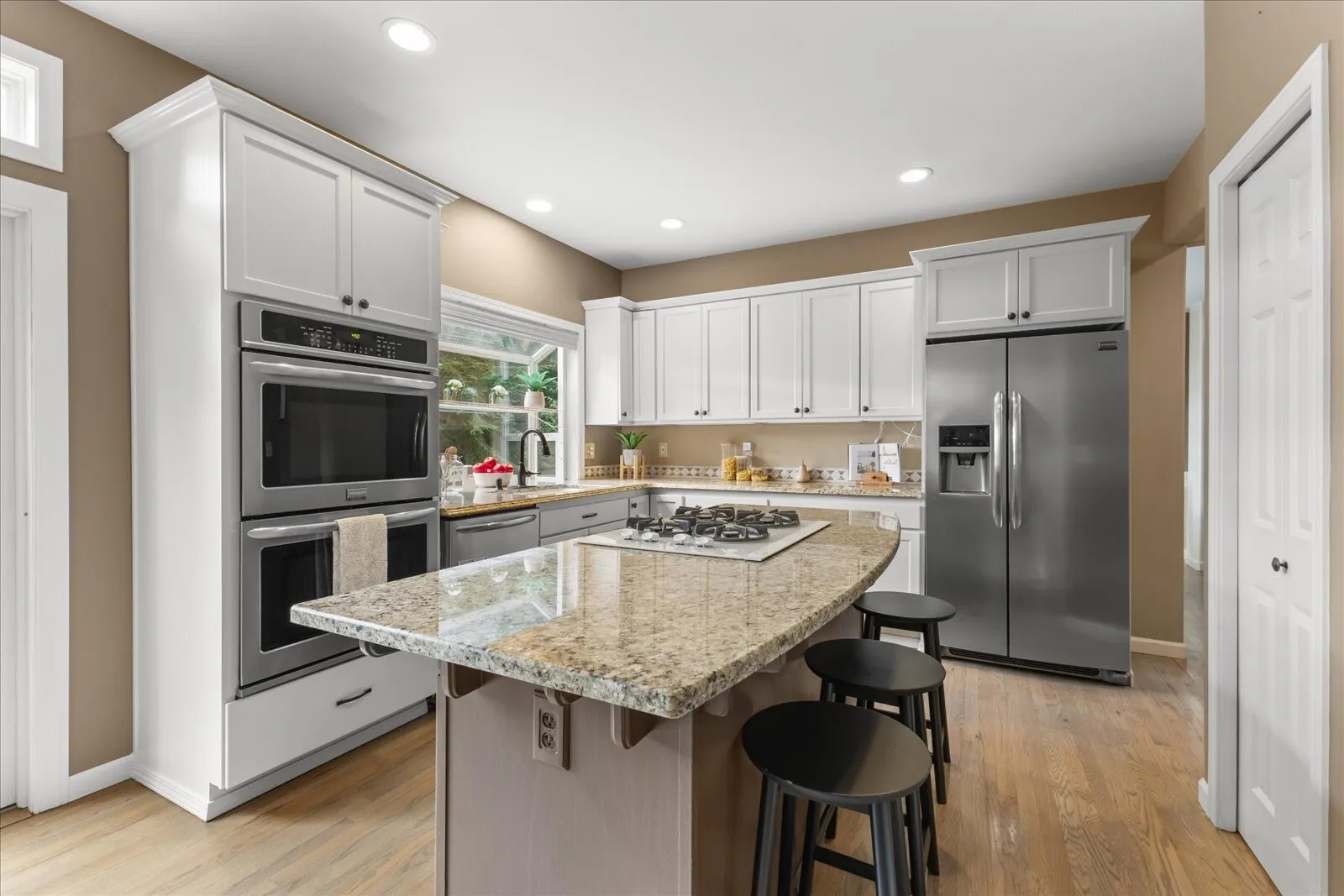 17319 213th Avenue NE, Woodinville, WA 98077