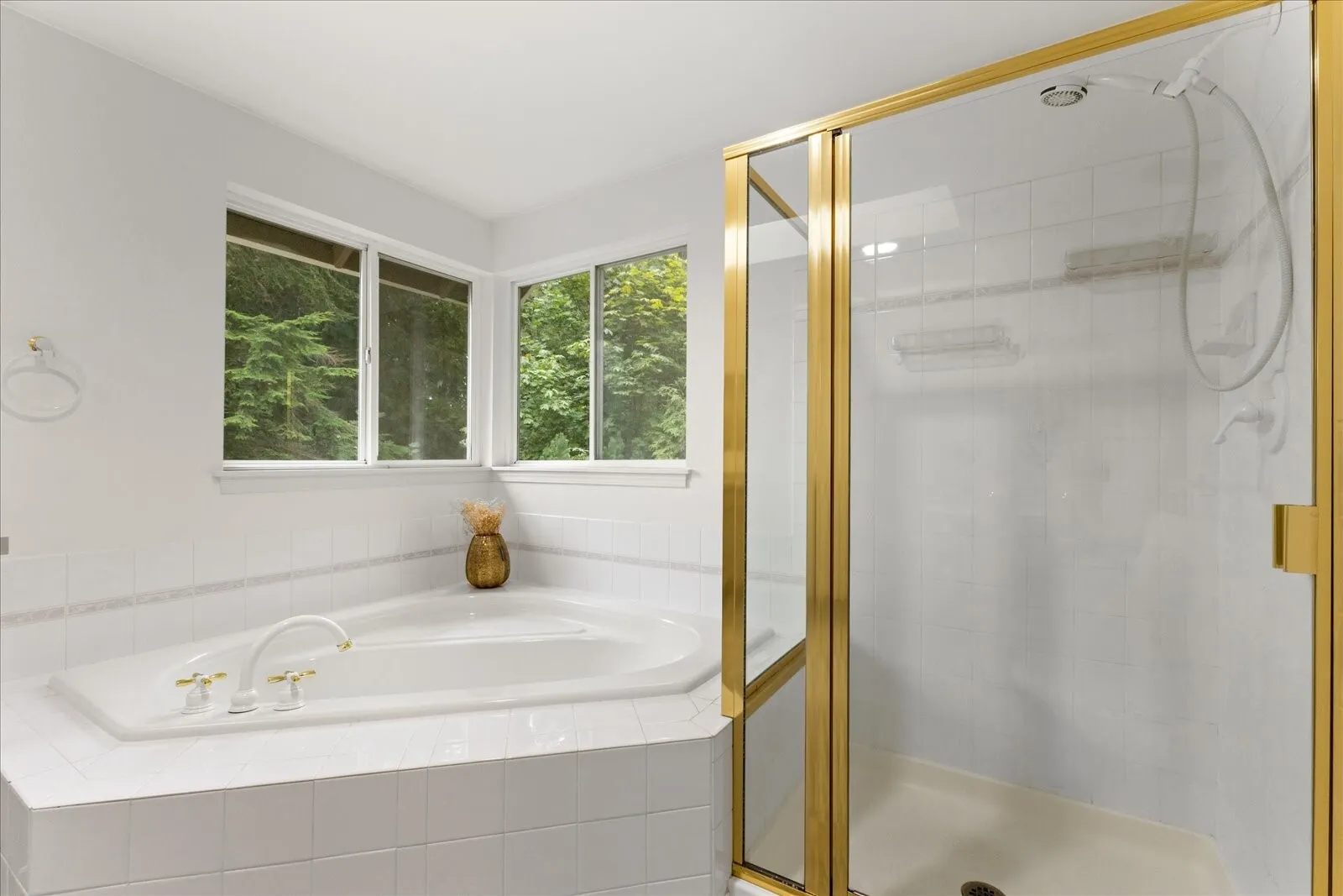 17319 213th Avenue NE, Woodinville, WA 98077