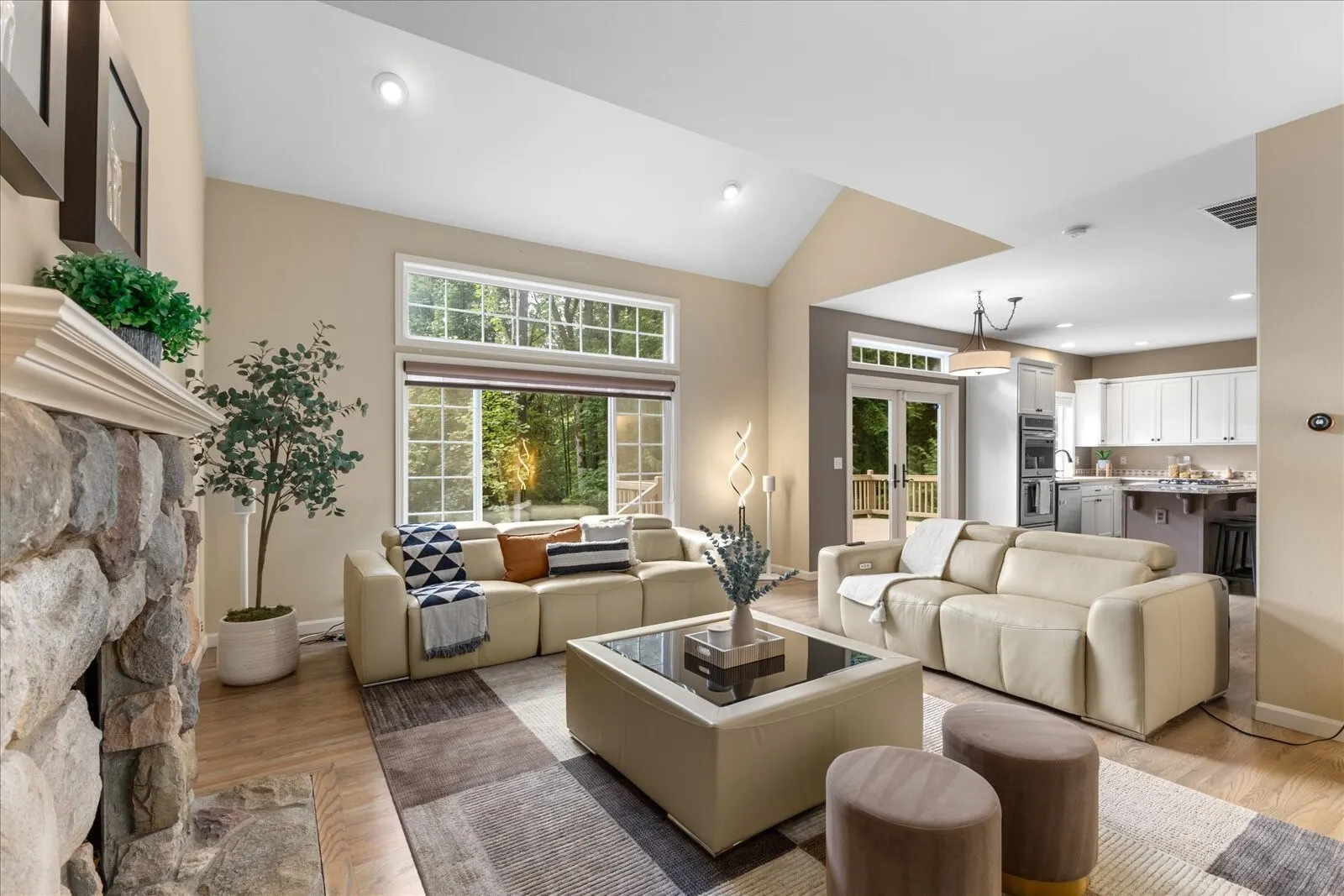 17319 213th Avenue NE, Woodinville, WA 98077