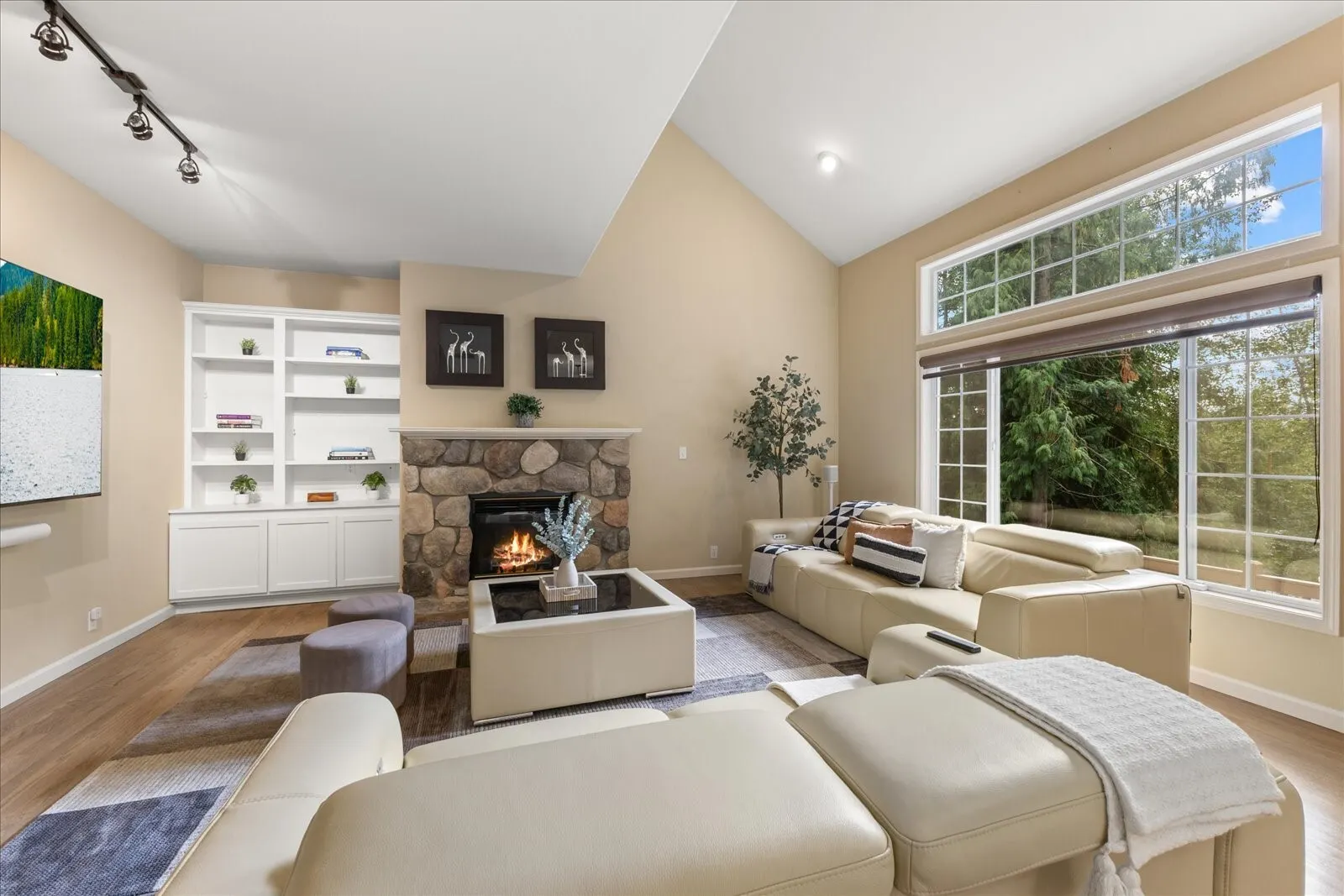17319 213th Avenue NE, Woodinville, WA 98077