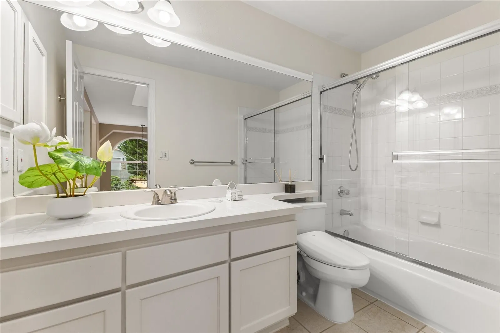 17319 213th Avenue NE, Woodinville, WA 98077
