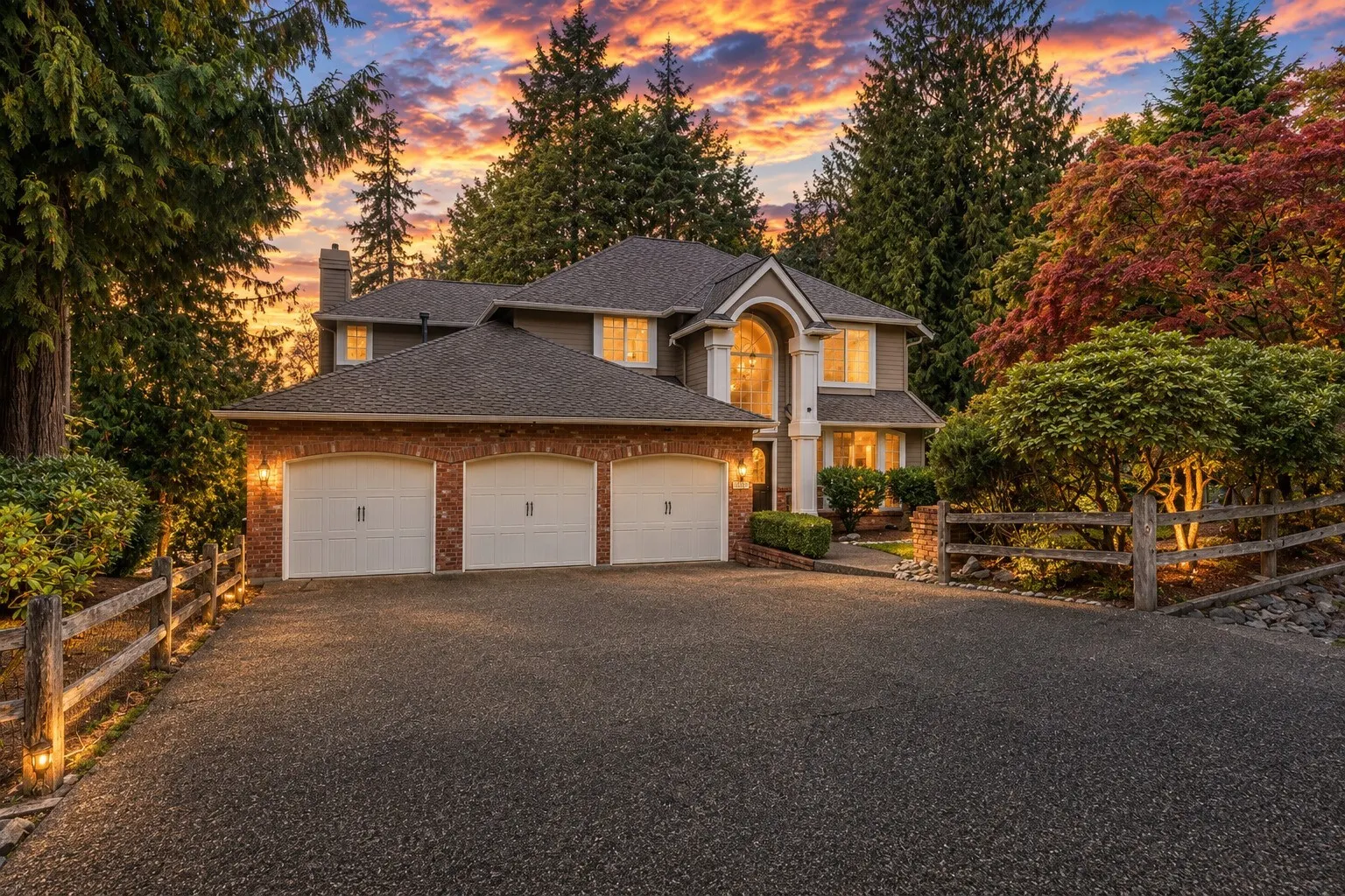 17319 213th Avenue NE, Woodinville, WA 98077