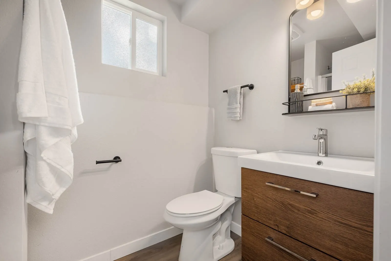 5502 191st Street SW, Lynnwood, WA 98036