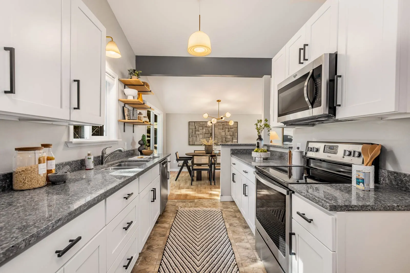 5502 191st Street SW, Lynnwood, WA 98036