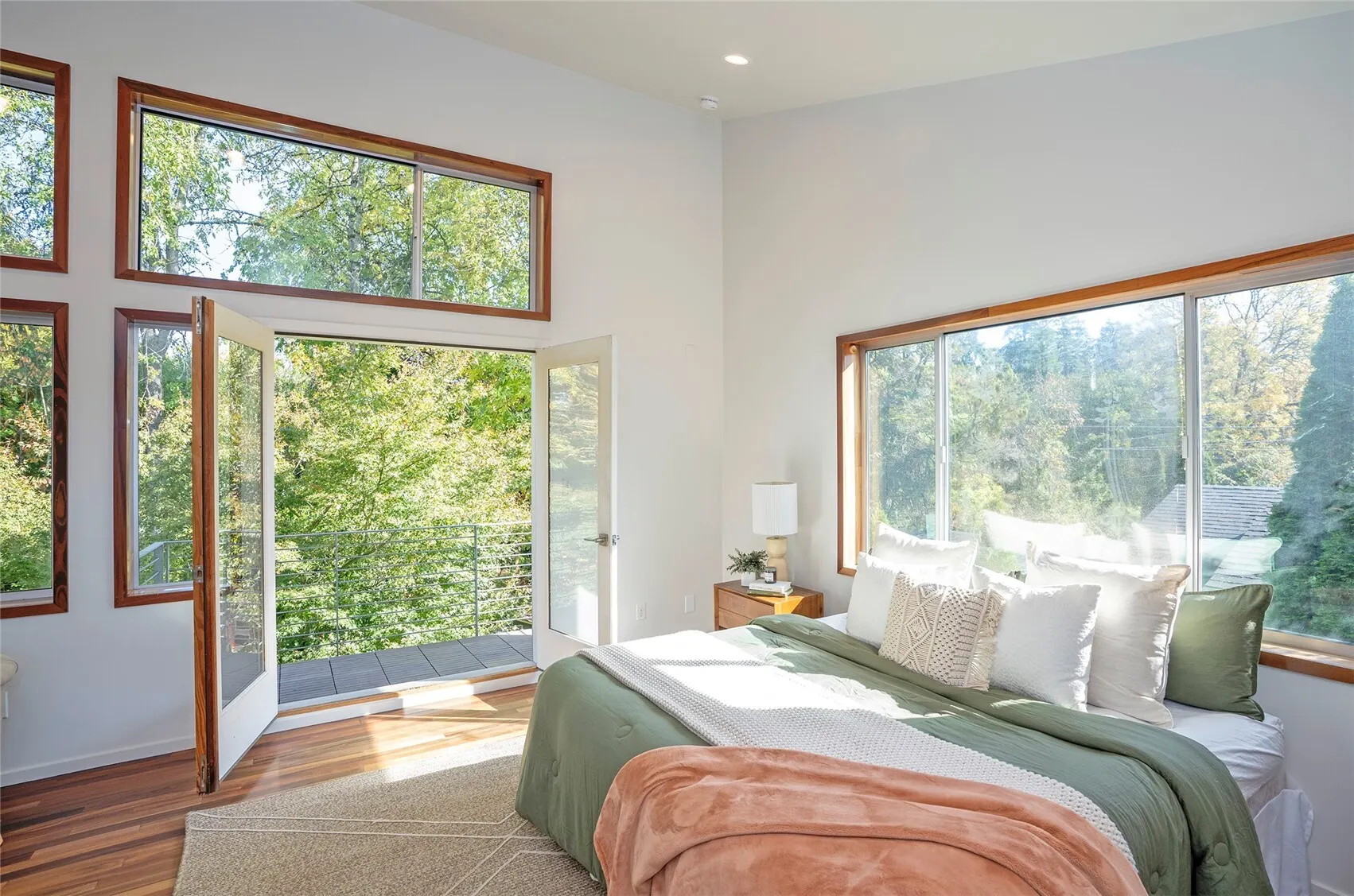 8738 Hamlet Avenue S, Seattle, WA 98118