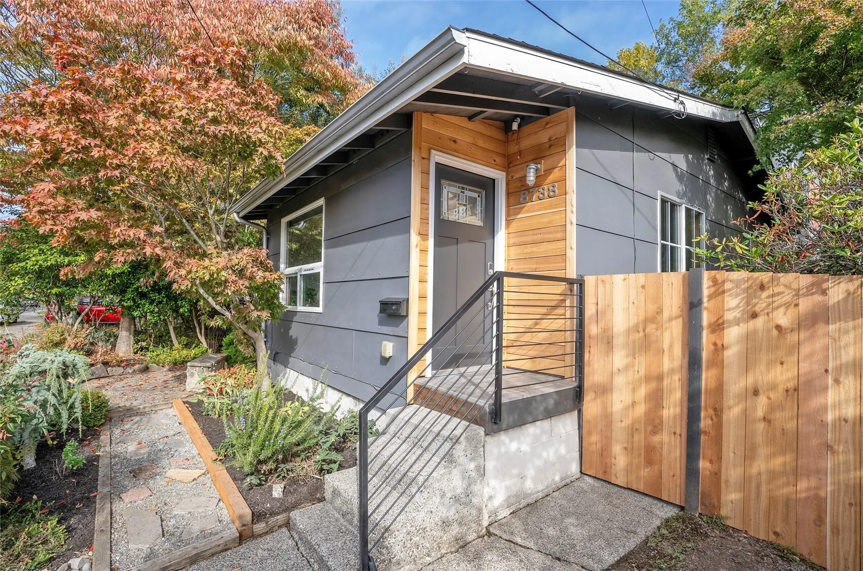 8738 Hamlet Avenue S, Seattle, WA 98118