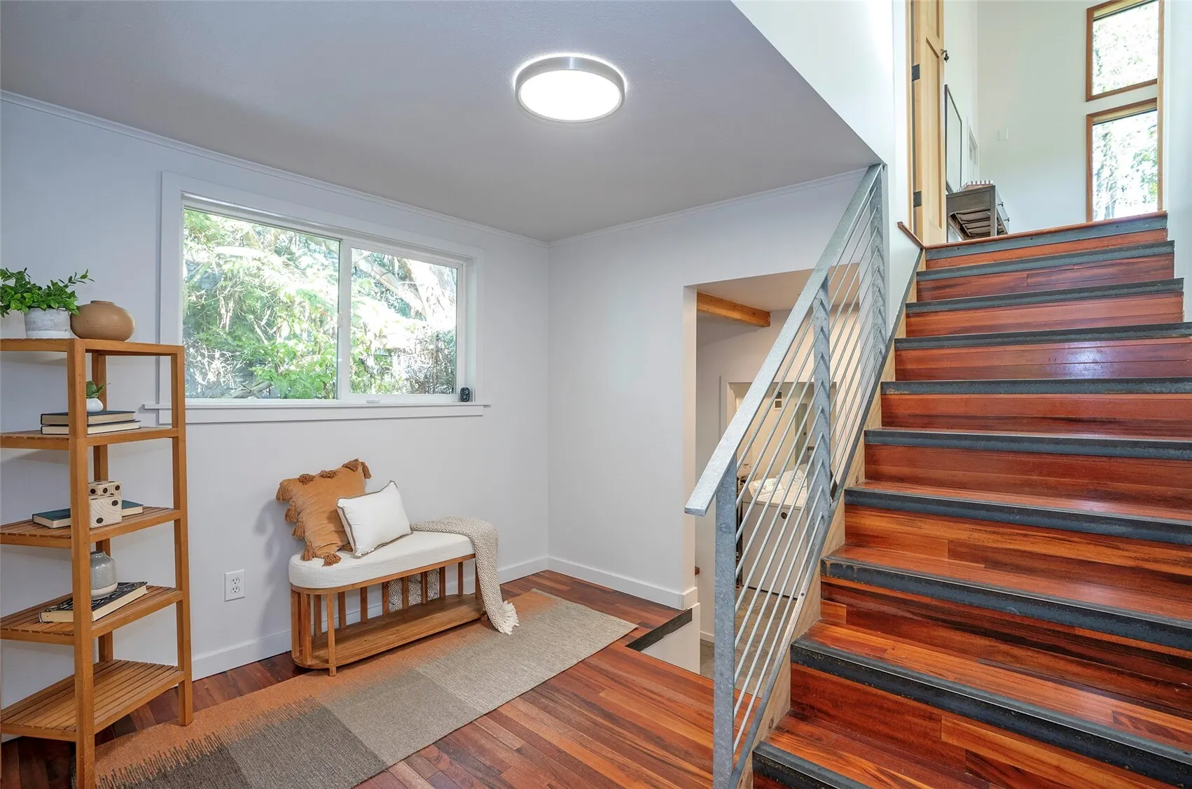 8738 Hamlet Avenue S, Seattle, WA 98118