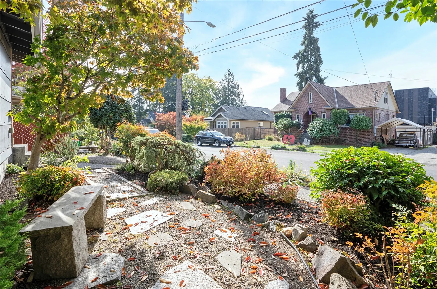 8738 Hamlet Avenue S, Seattle, WA 98118