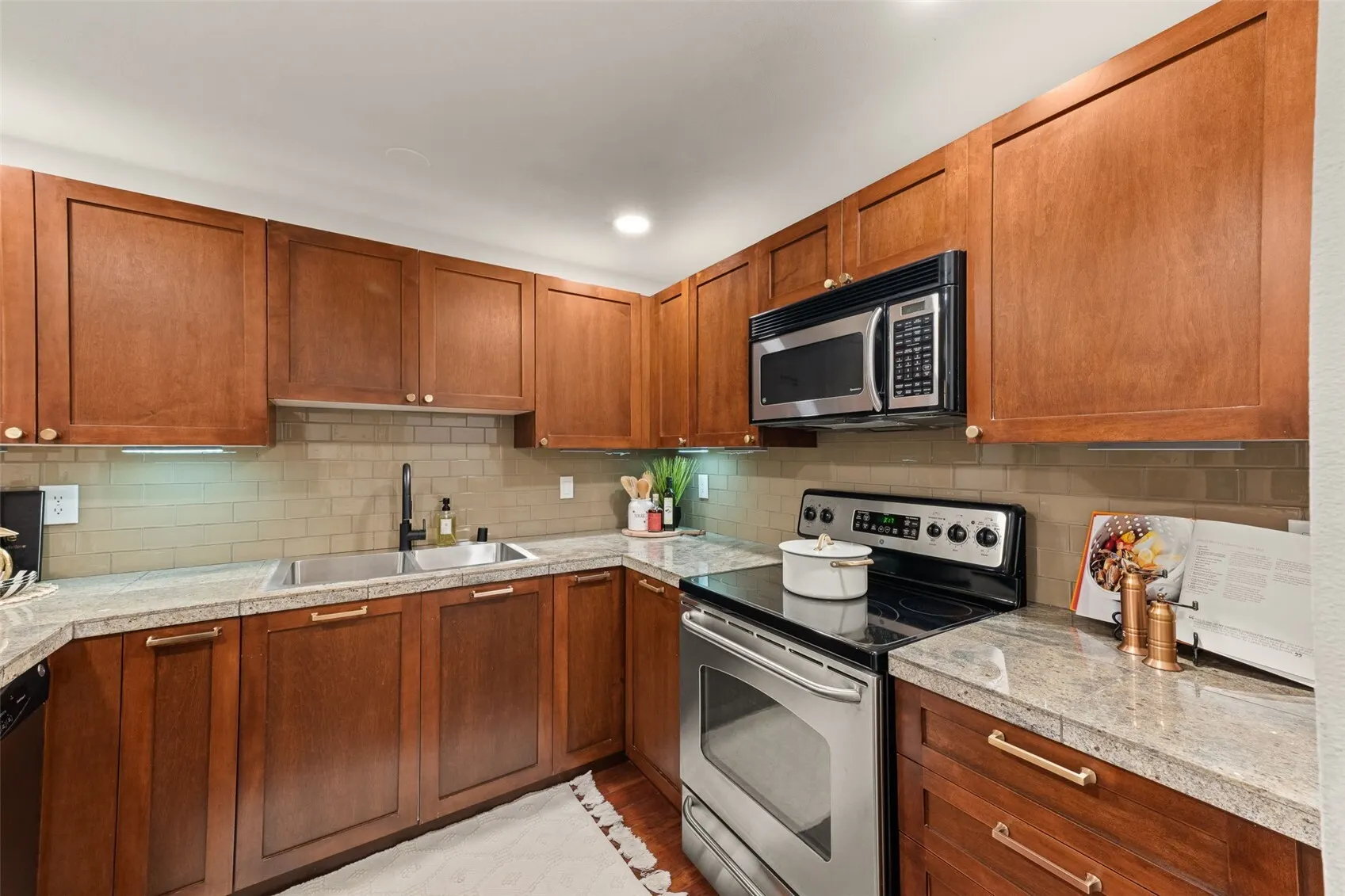 3018 128th Avenue SE #12, Bellevue, WA 98005