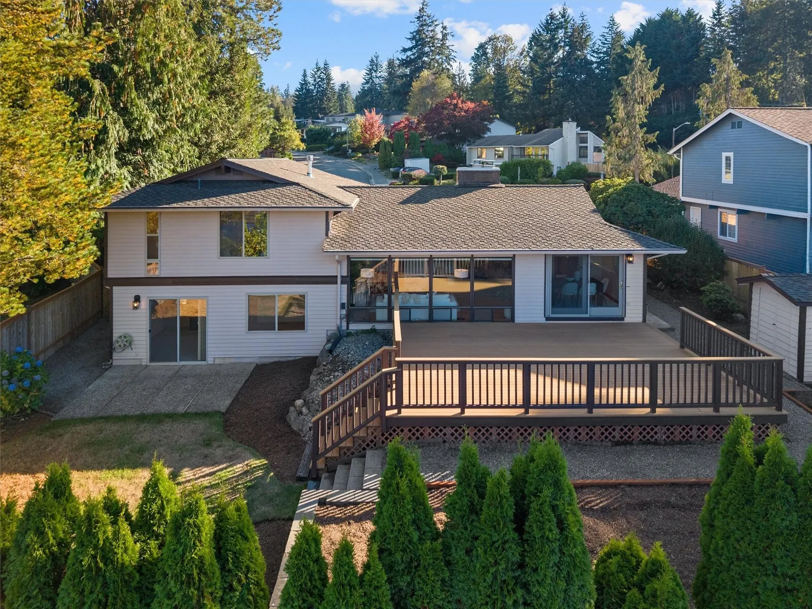 15010 SE 46th Way , Bellevue, WA 98006