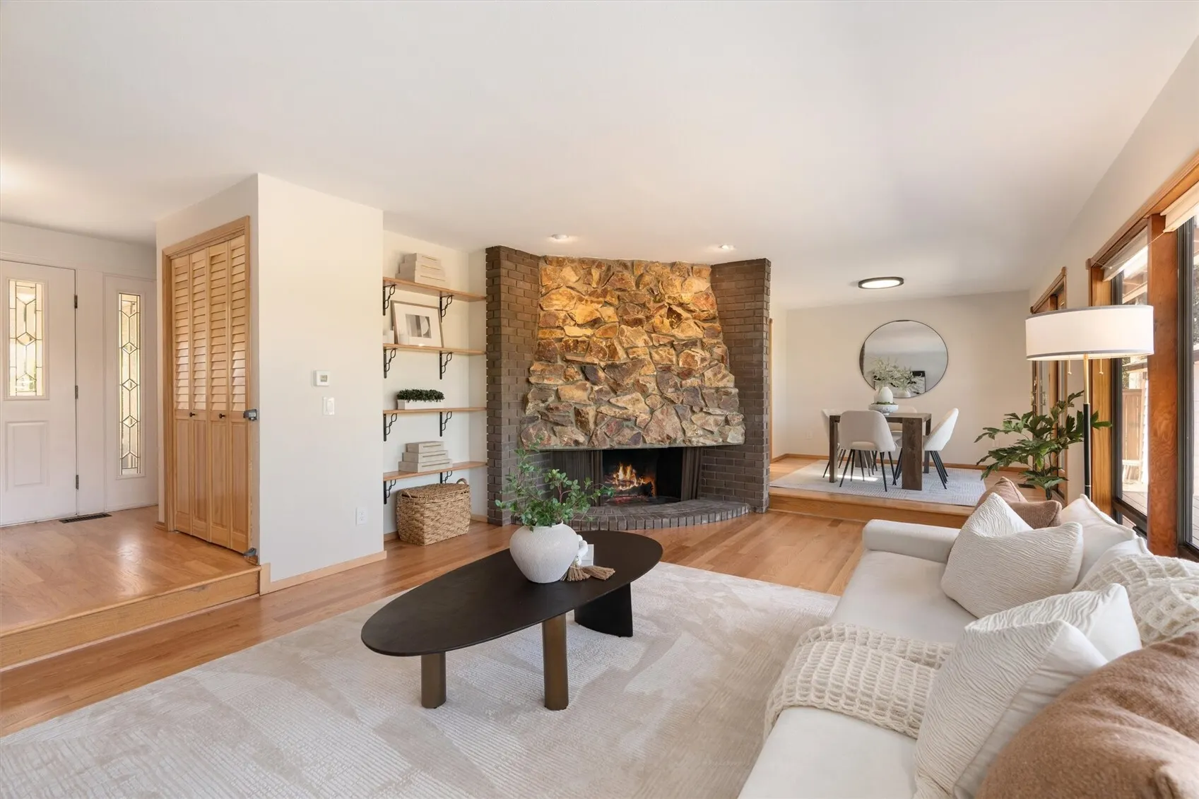 15010 SE 46th Way , Bellevue, WA 98006
