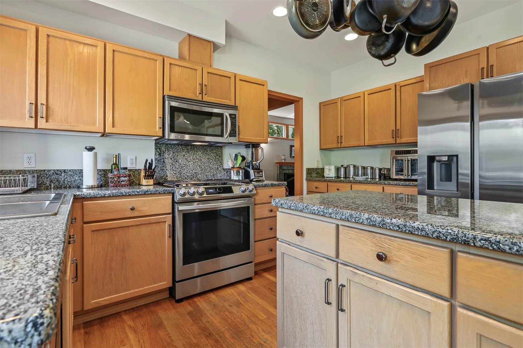 20410 80th Avenue NE, Bothell, WA 98028