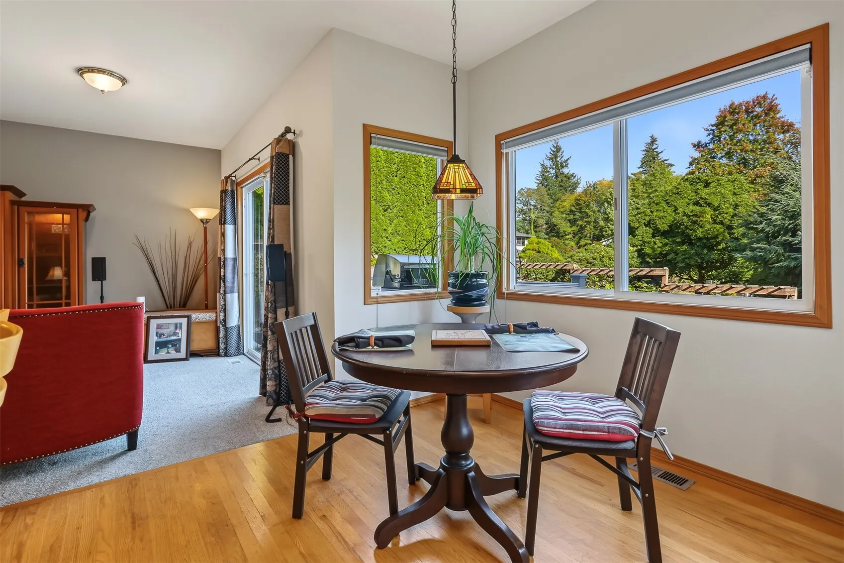 20410 80th Avenue NE, Bothell, WA 98028
