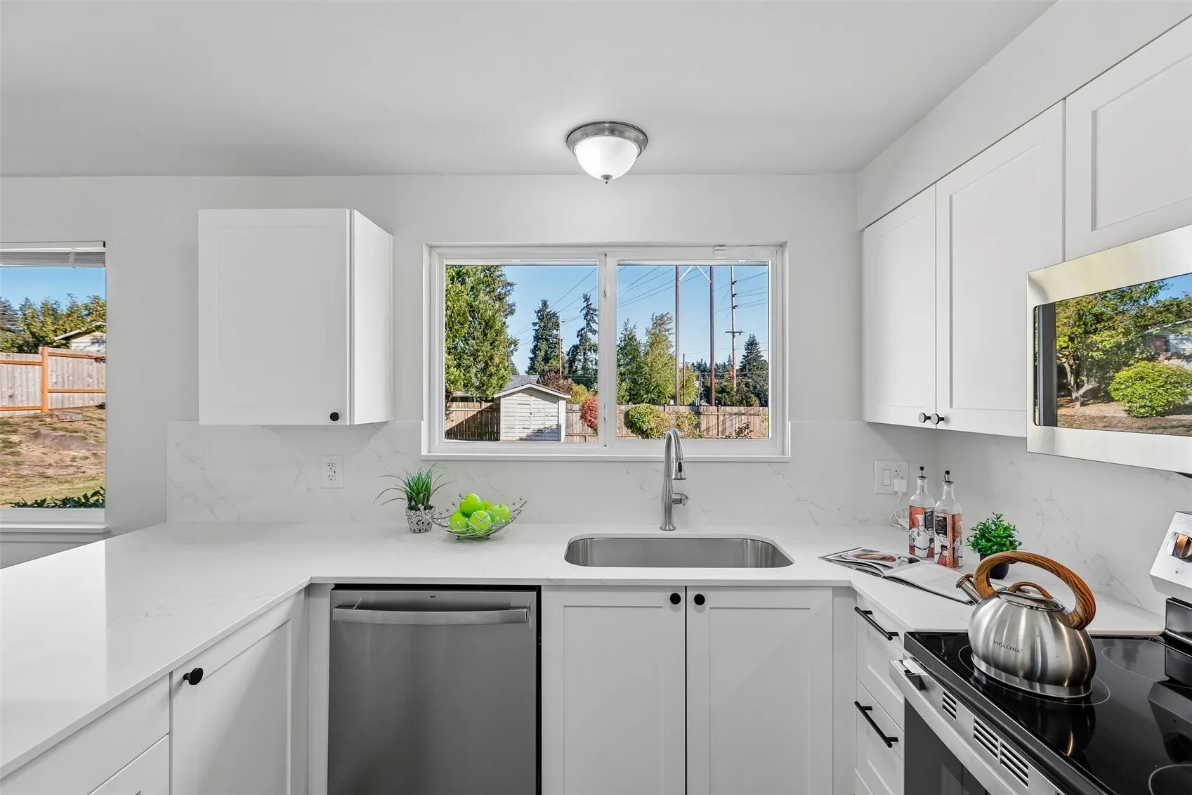 20731 54th Avenue W, Lynnwood, WA 98036