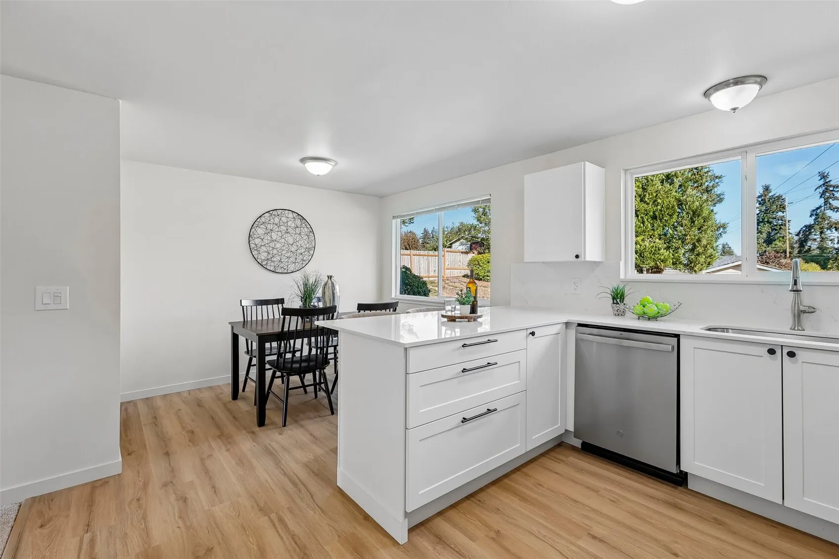 20731 54th Avenue W, Lynnwood, WA 98036