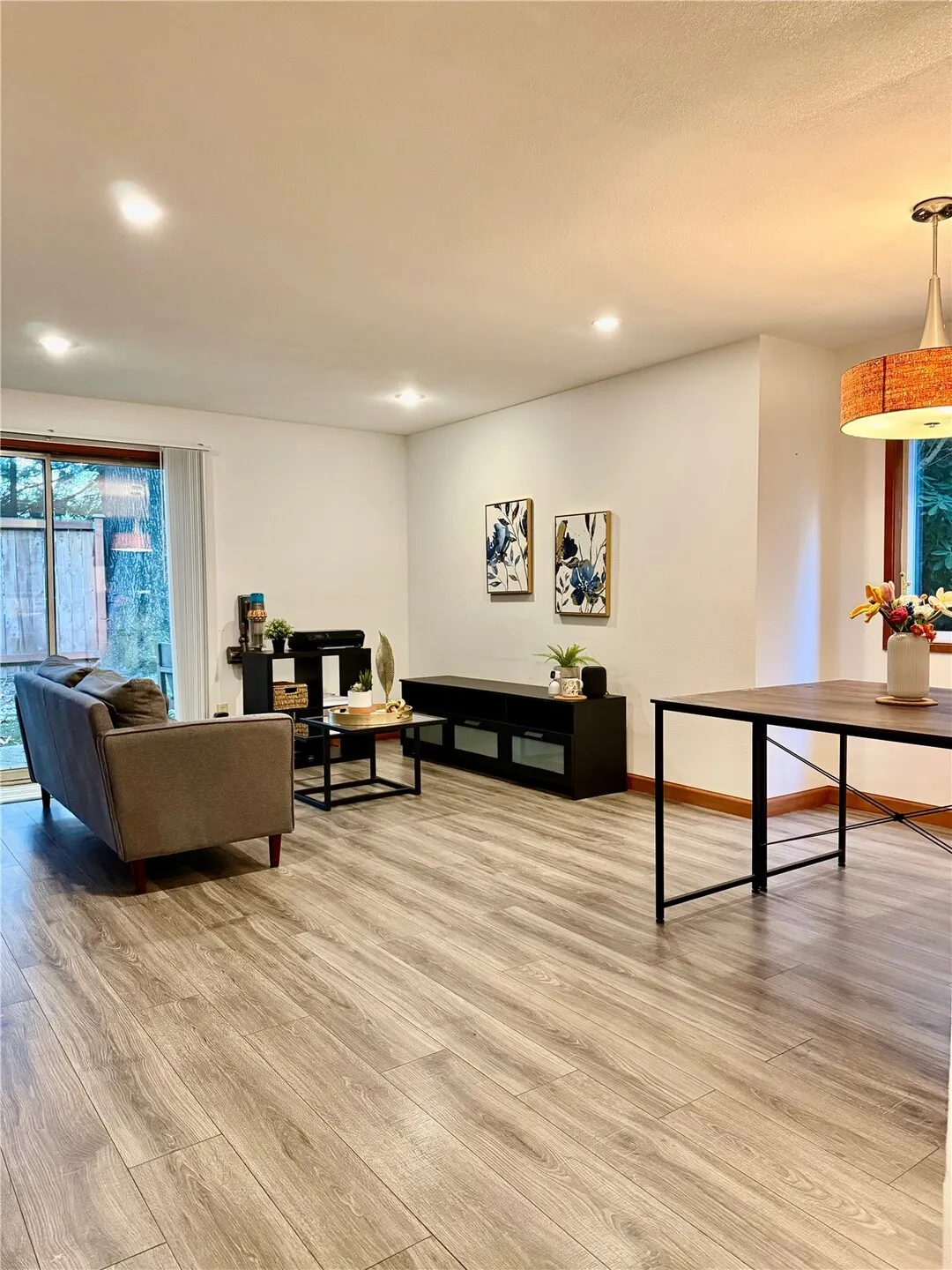 18910 Bothell Everett Highway #D-4, Bothell, WA 98012