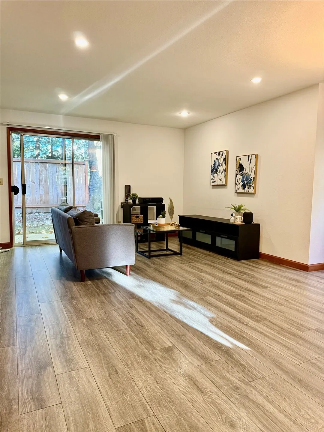18910 Bothell Everett Highway #D-4, Bothell, WA 98012