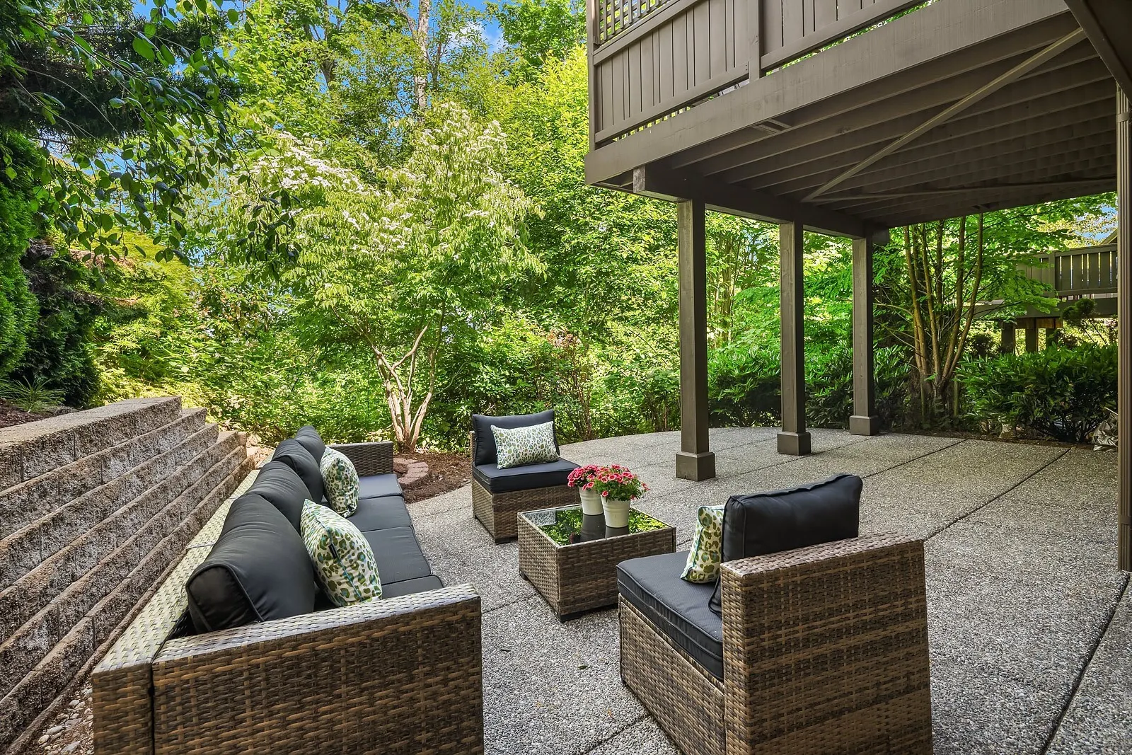 2534 NW Stoney Creek Drive , Issaquah, WA 98027