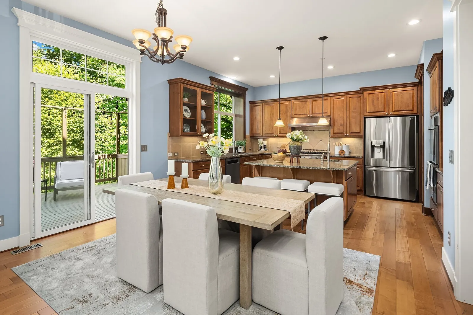 2534 NW Stoney Creek Drive , Issaquah, WA 98027