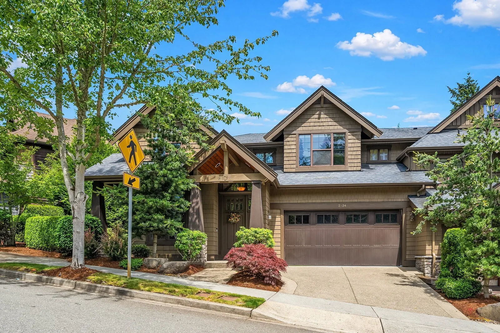 2534 NW Stoney Creek Drive , Issaquah, WA 98027