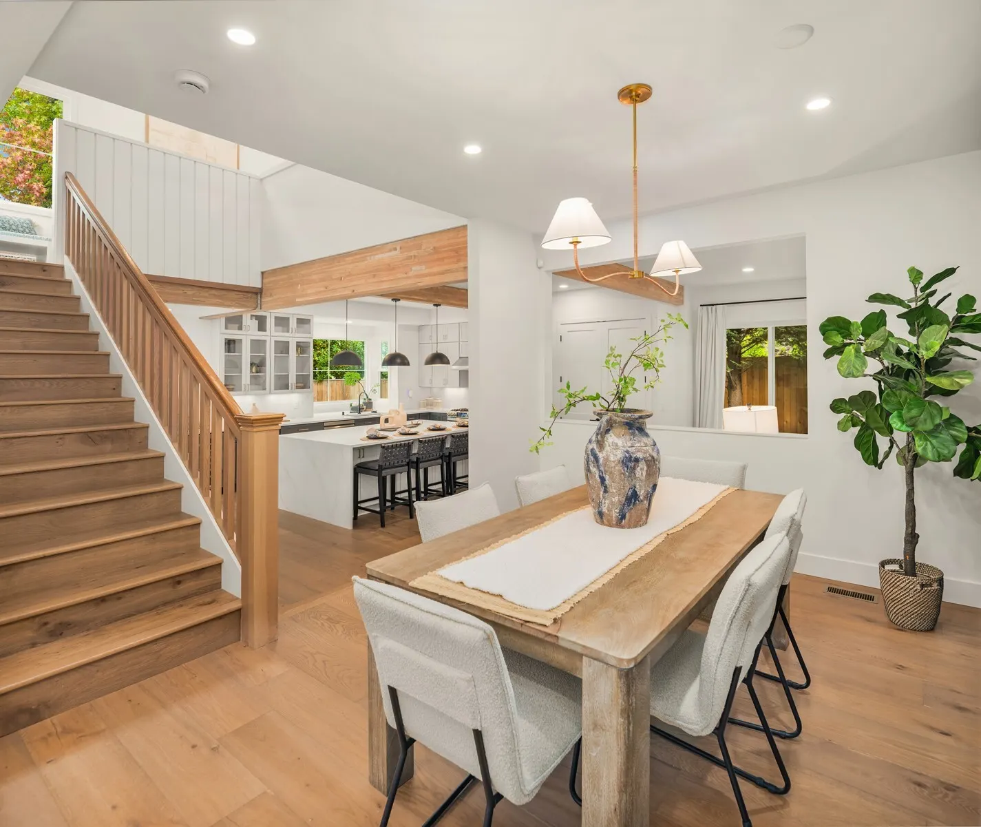 701 20th Avenue W, Kirkland, WA 98033
