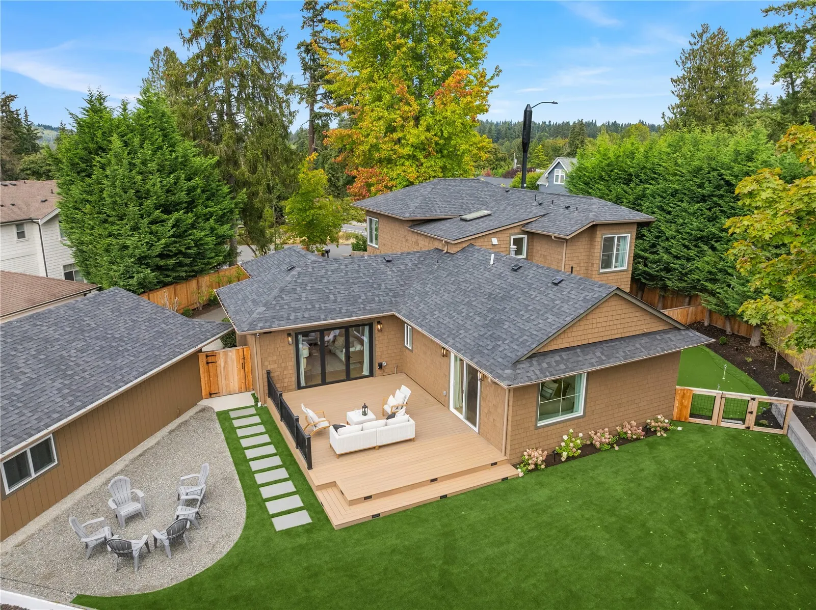 701 20th Avenue W, Kirkland, WA 98033