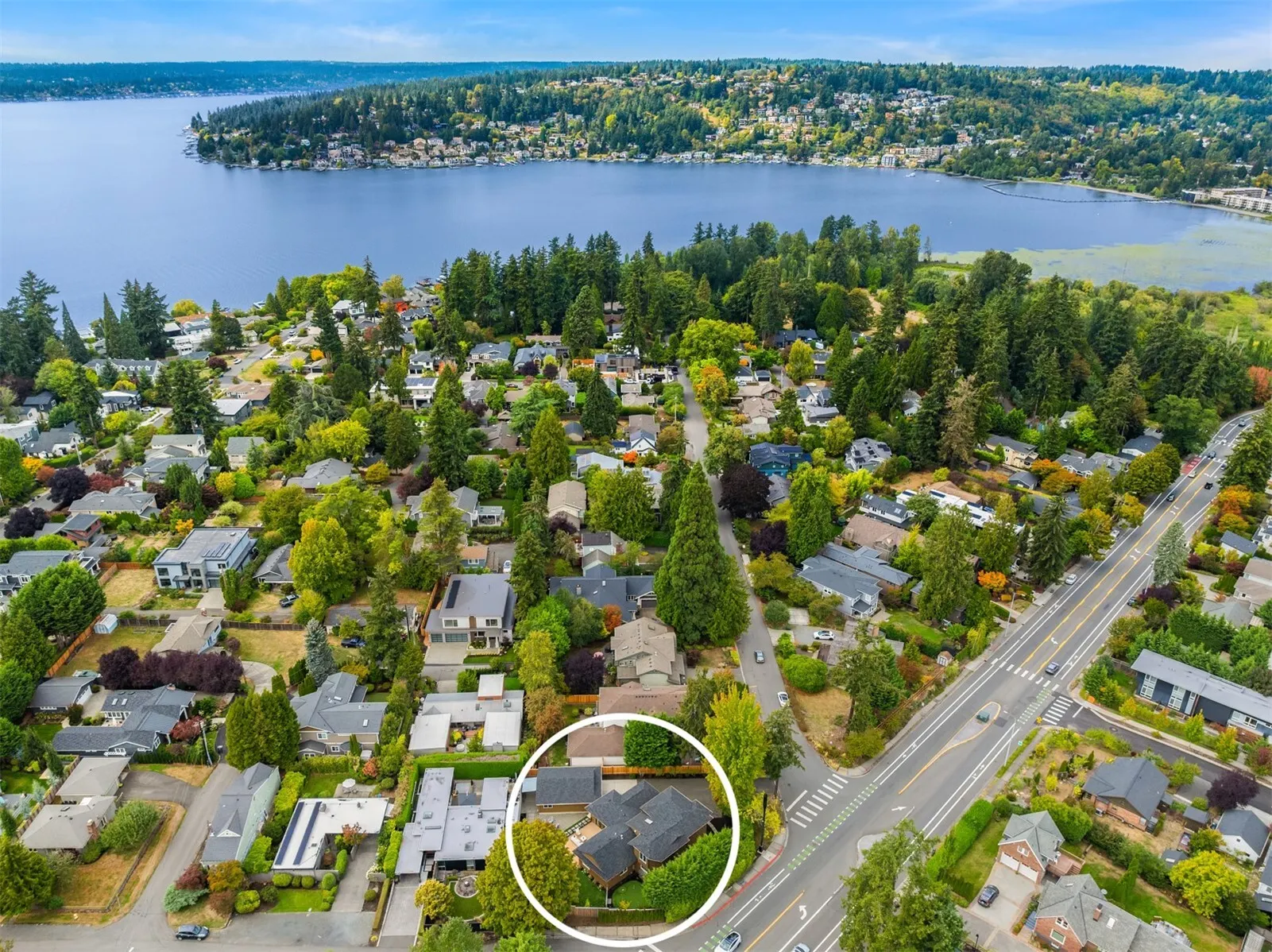 701 20th Avenue W, Kirkland, WA 98033