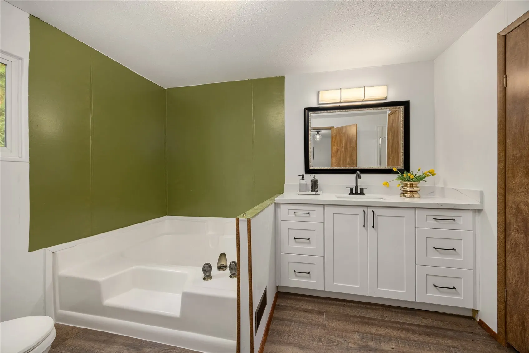 25003 SE 133rd Way , Issaquah, WA 98027
