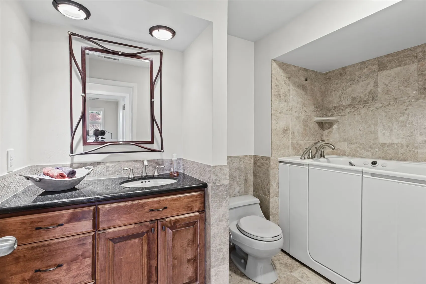 10115 NE 62nd Street #A202, Kirkland, WA 98033