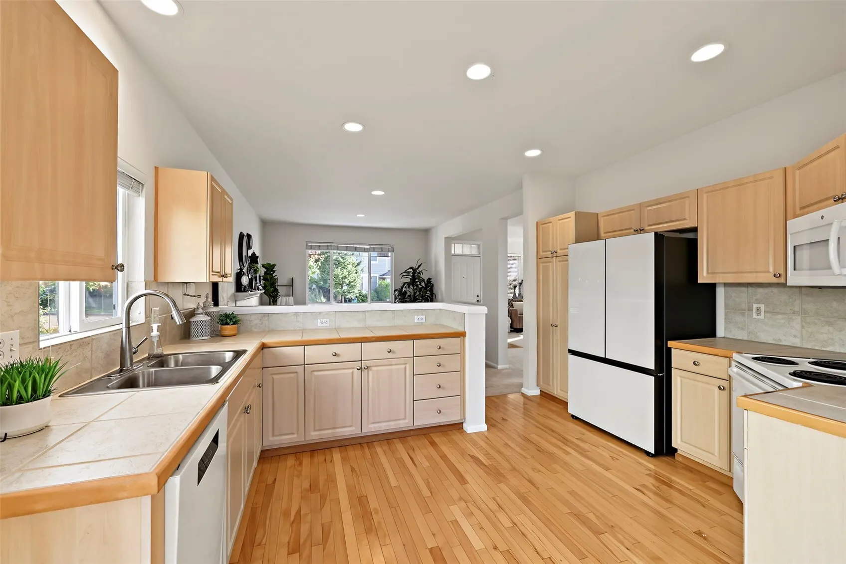 17071 165th Avenue SE, Renton, WA 98058