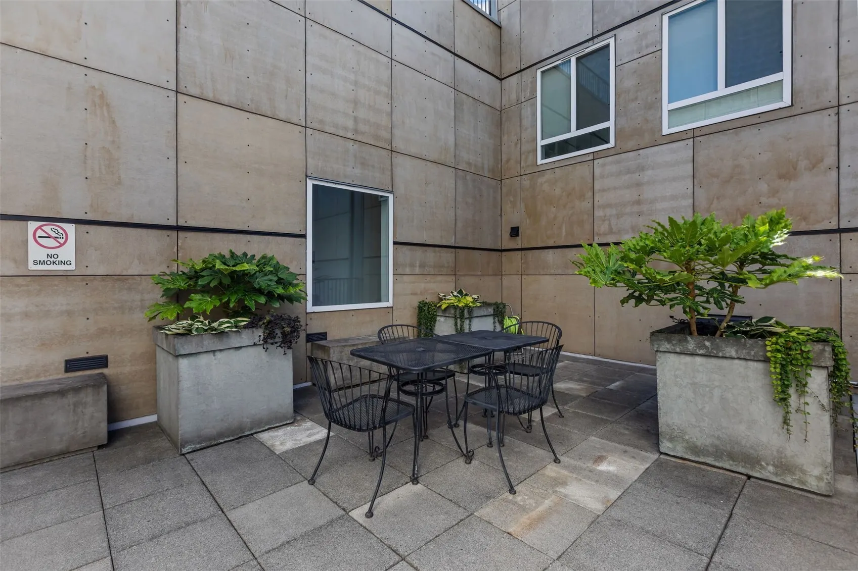 2307 Western Avenue , Seattle, WA 98121