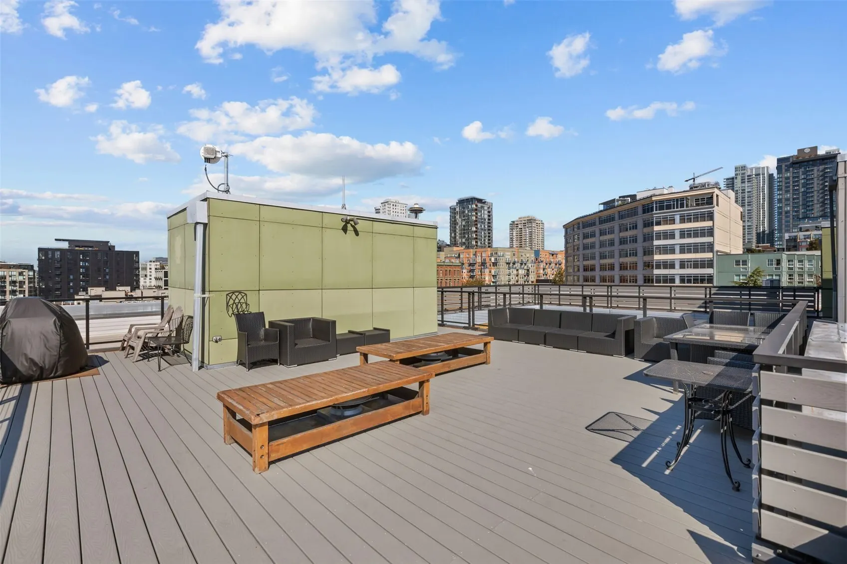 2307 Western Avenue , Seattle, WA 98121