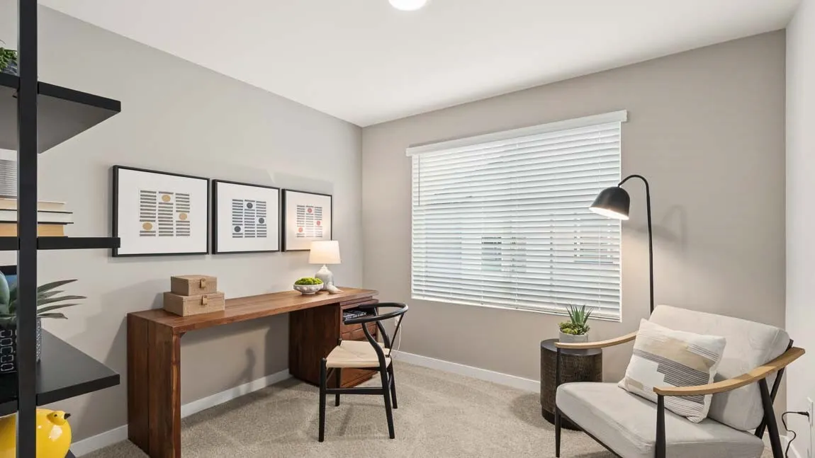 15215 35th Ave W #C4, Lynnwood, WA 98087