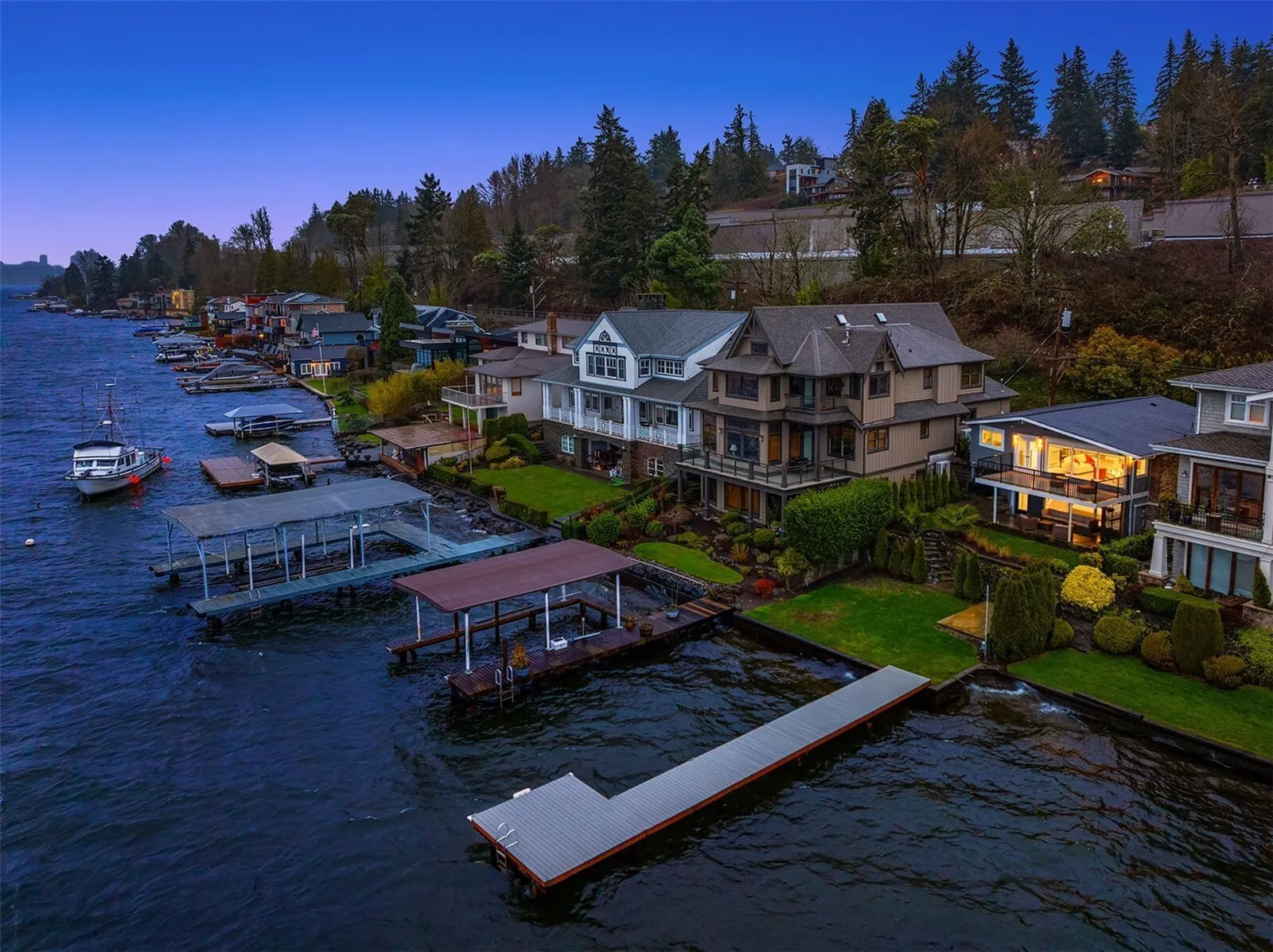 6631 Ripley Lane SE, Renton, WA 98056