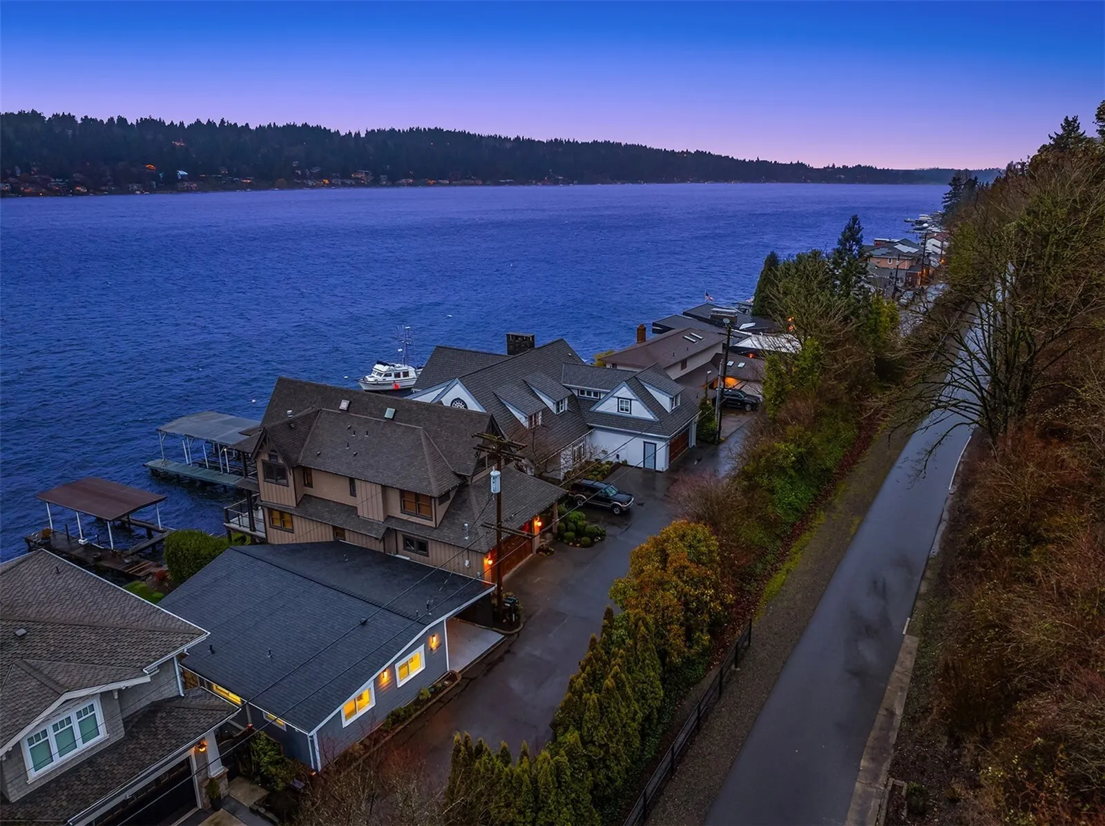 6631 Ripley Lane SE, Renton, WA 98056