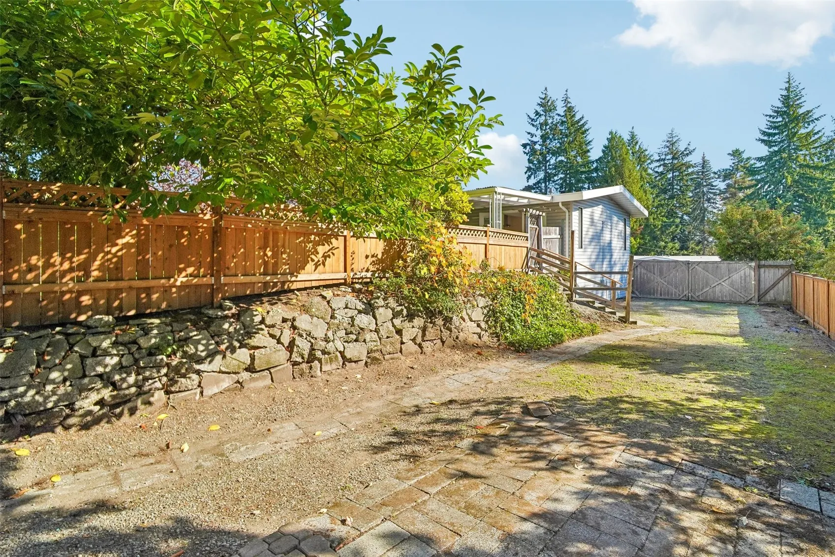 16246 NE 1st Street , Bellevue, WA 98008
