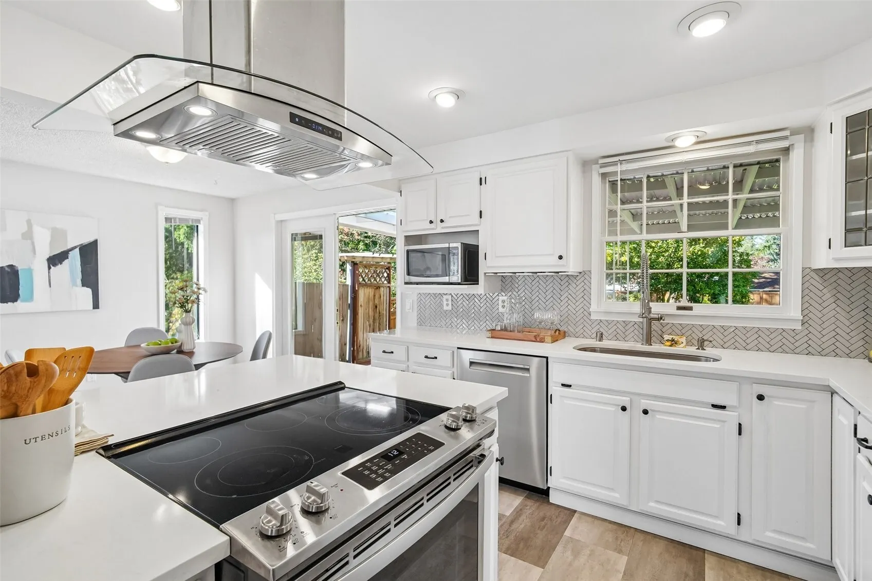 16246 NE 1st Street , Bellevue, WA 98008
