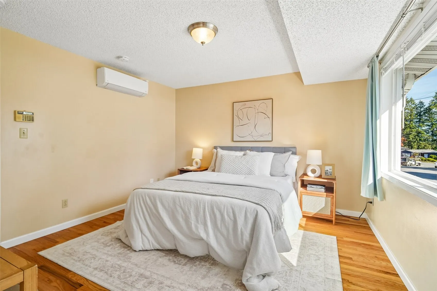 16246 NE 1st Street , Bellevue, WA 98008
