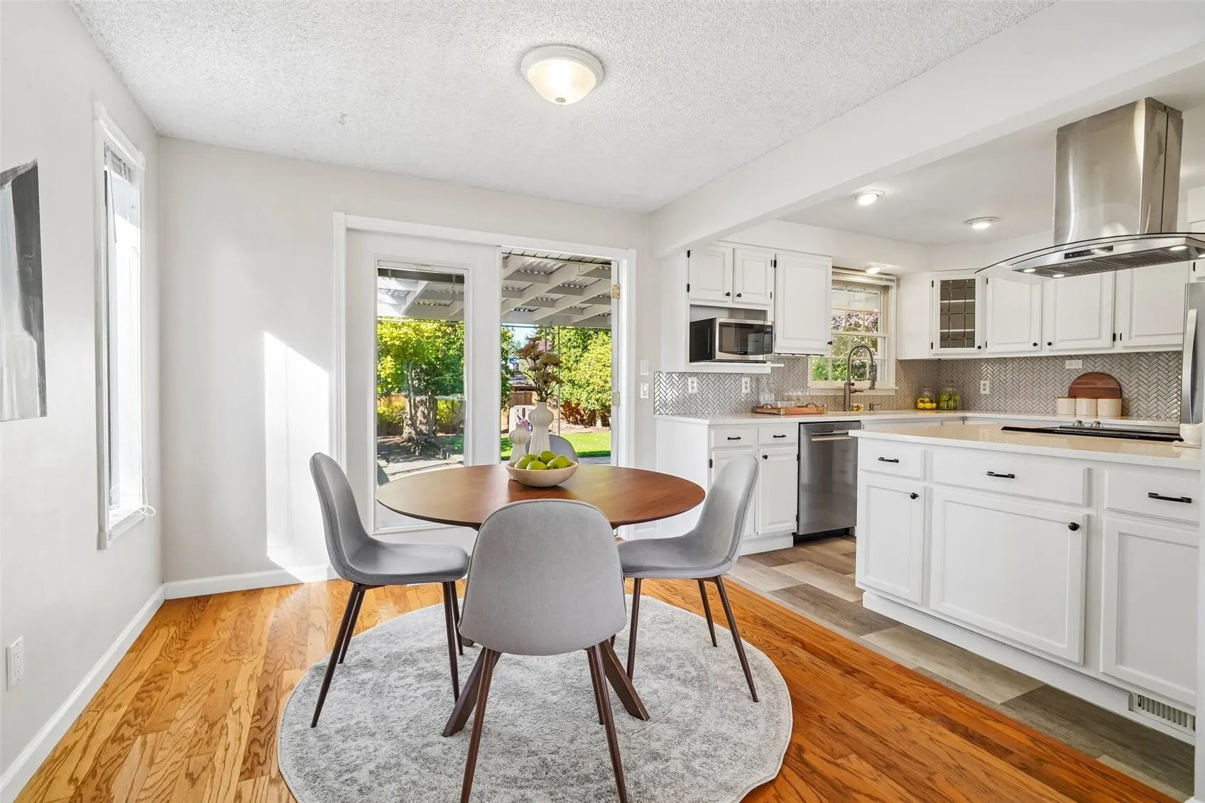 16246 NE 1st Street , Bellevue, WA 98008