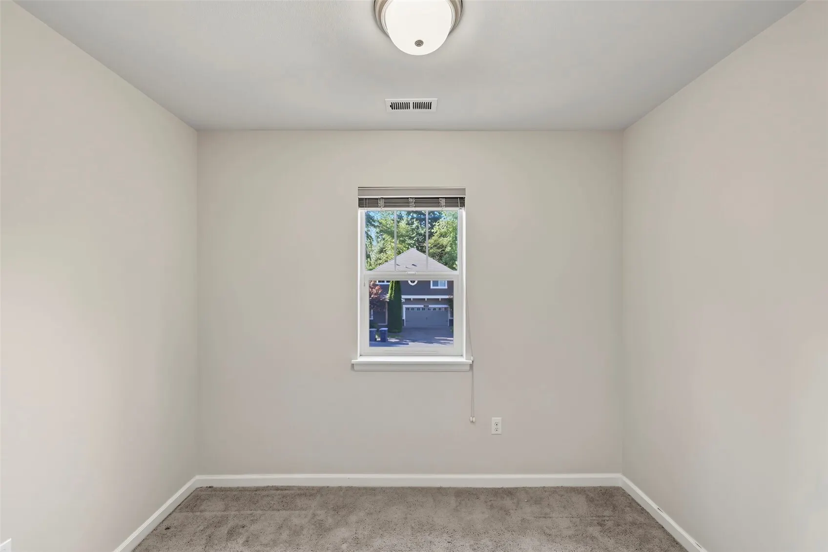 19527 33rd Drive SE, Bothell, WA 98012