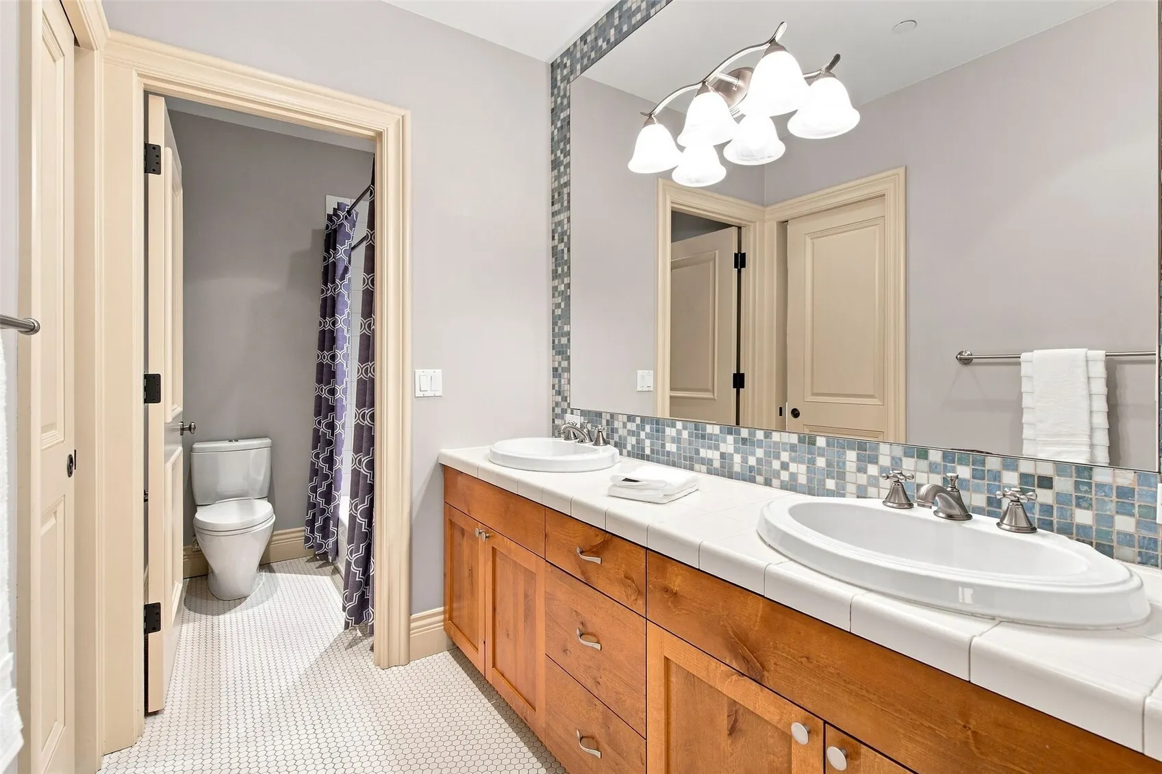 24950 SE Old Black Nugget Road , Issaquah, WA 98029