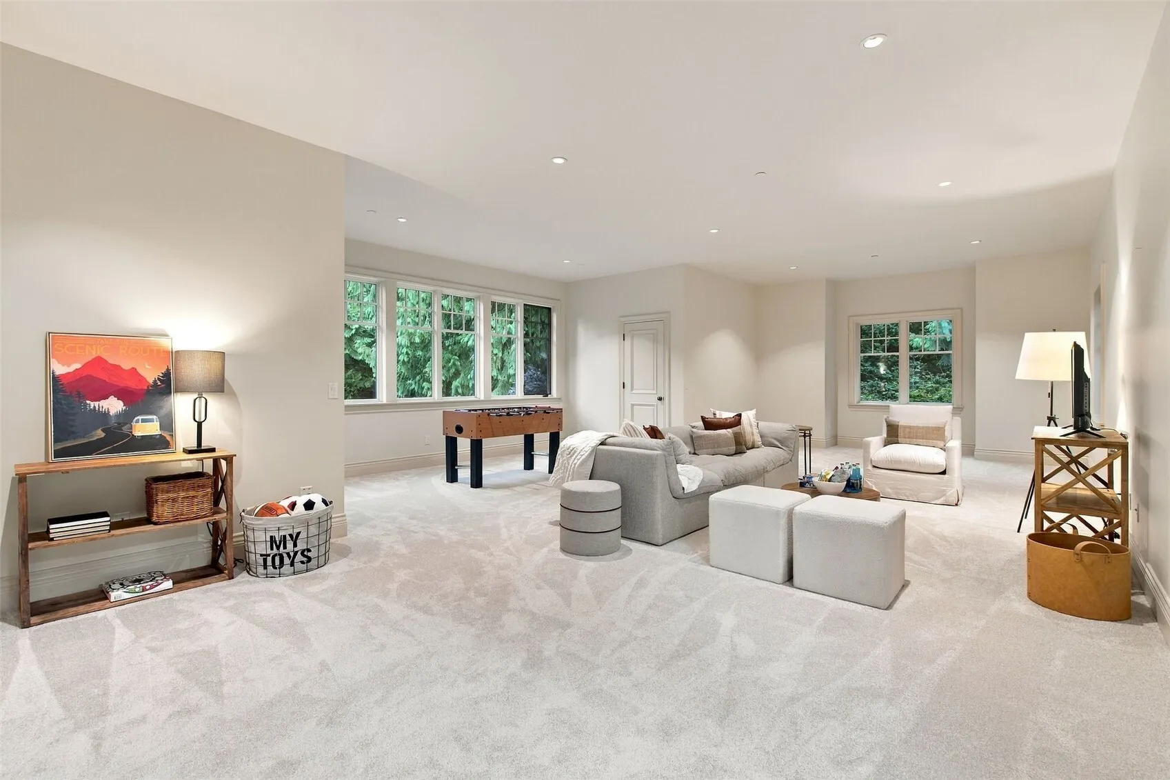 24950 SE Old Black Nugget Road , Issaquah, WA 98029