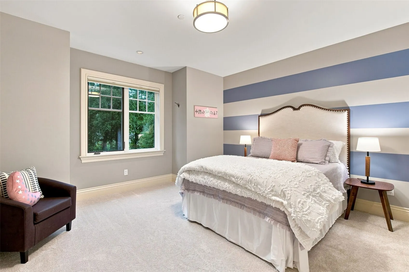 24950 SE Old Black Nugget Road , Issaquah, WA 98029