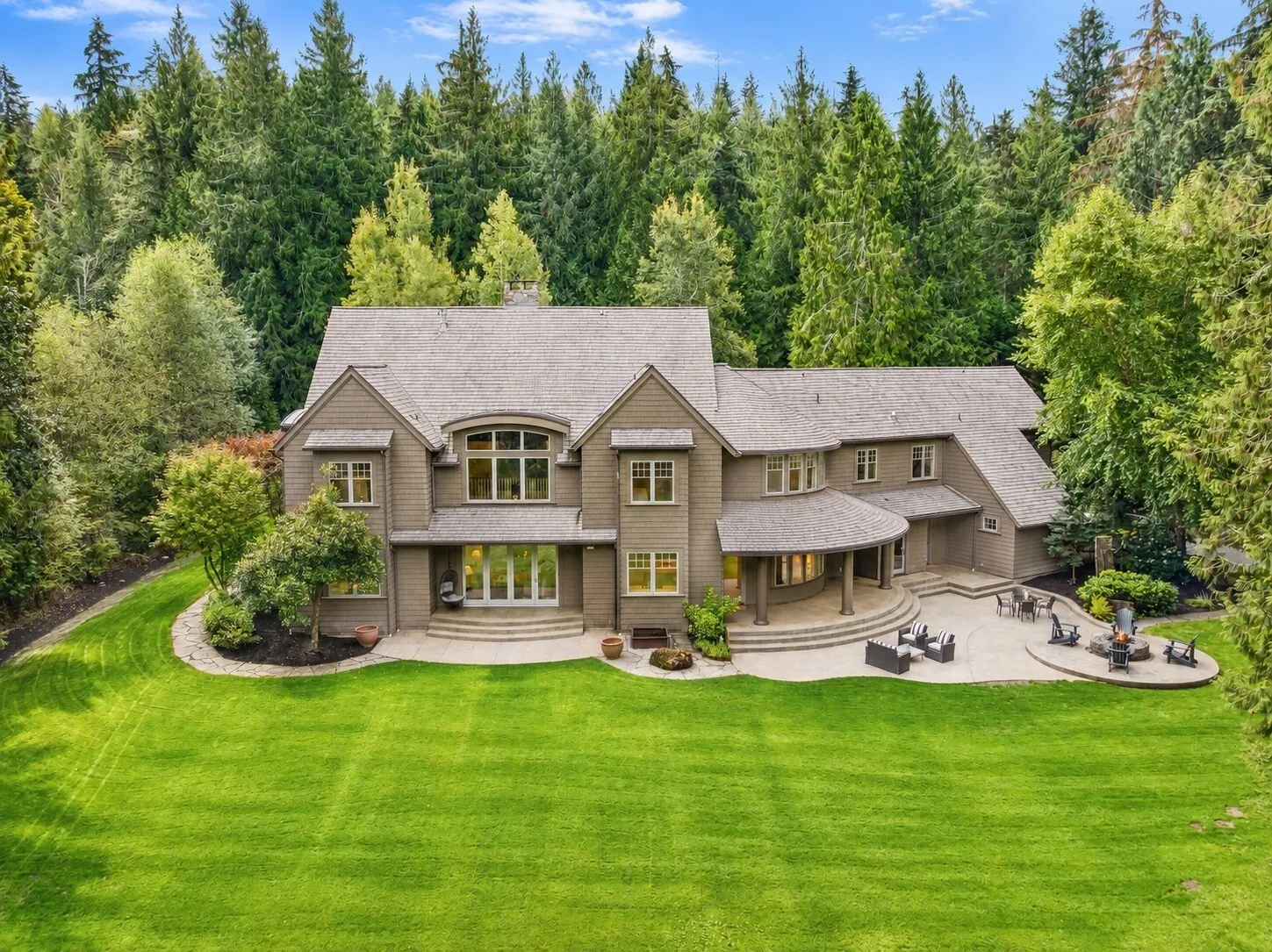 24950 SE Old Black Nugget Road , Issaquah, WA 98029