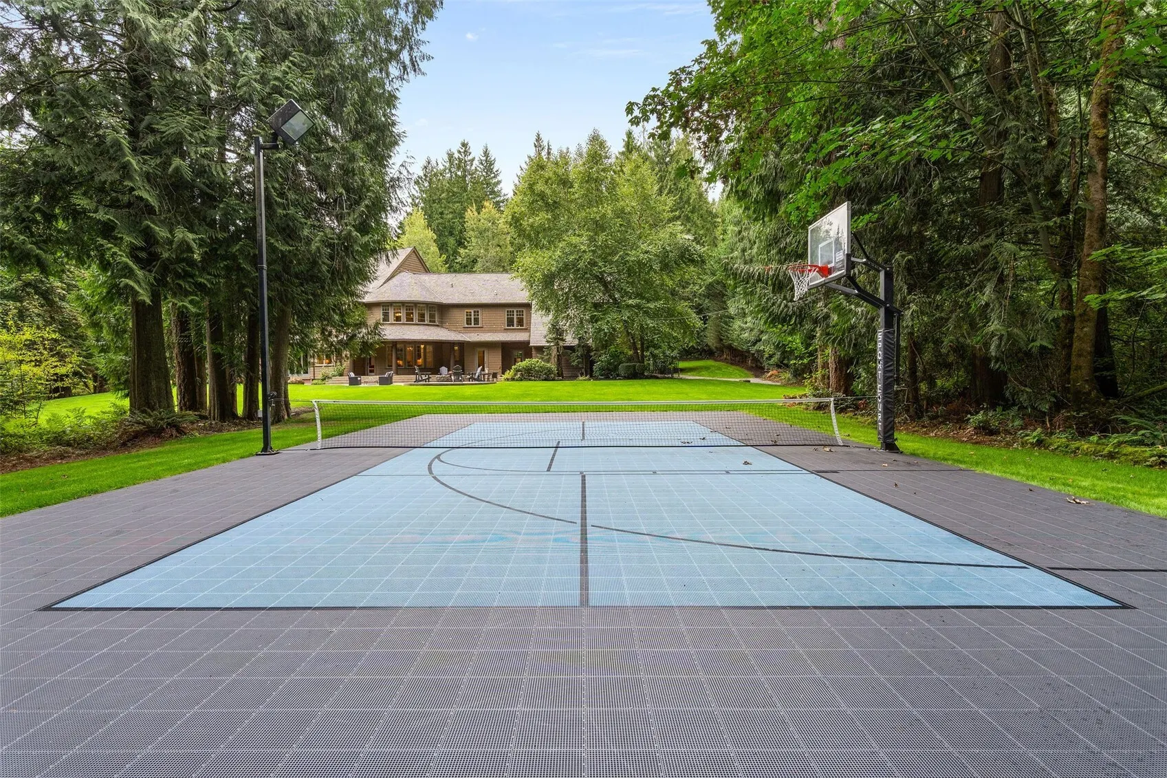 24950 SE Old Black Nugget Road , Issaquah, WA 98029