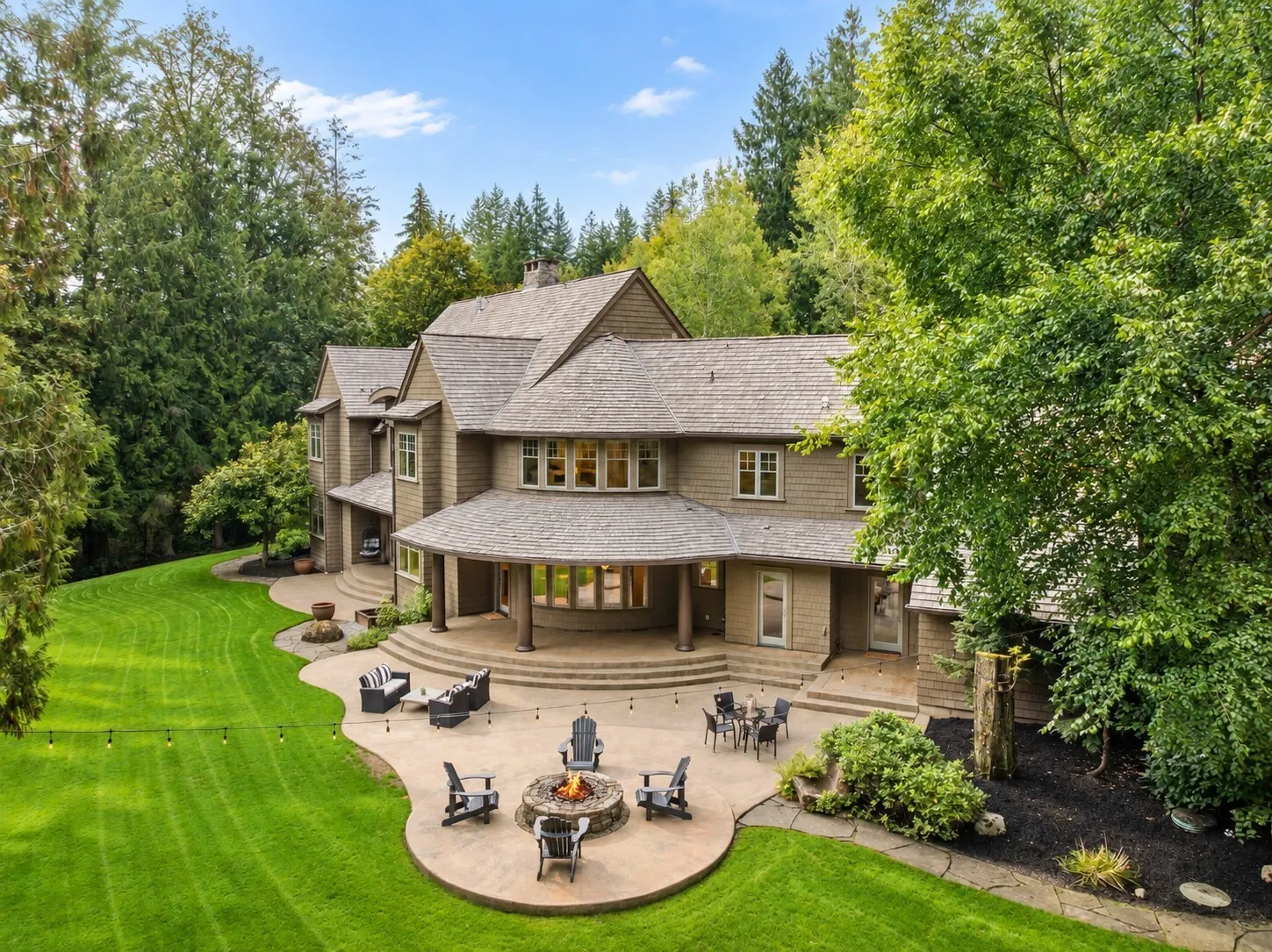 24950 SE Old Black Nugget Road , Issaquah, WA 98029