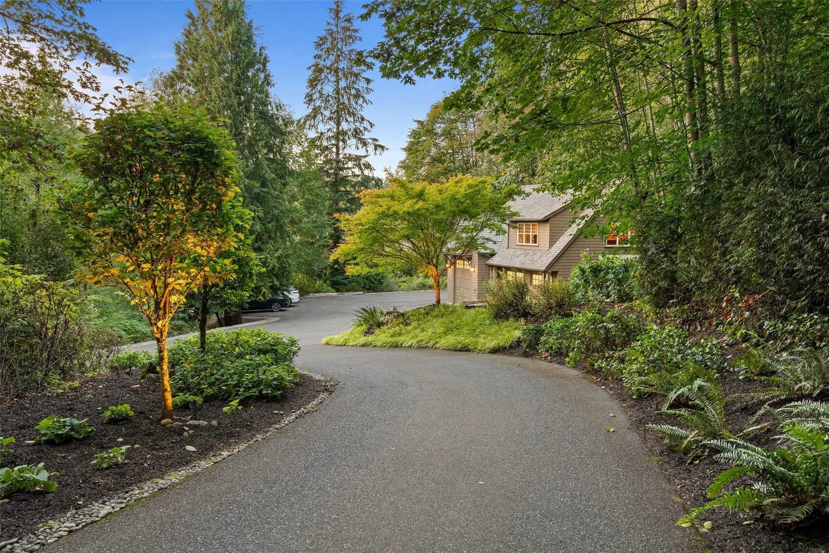 24950 SE Old Black Nugget Road , Issaquah, WA 98029