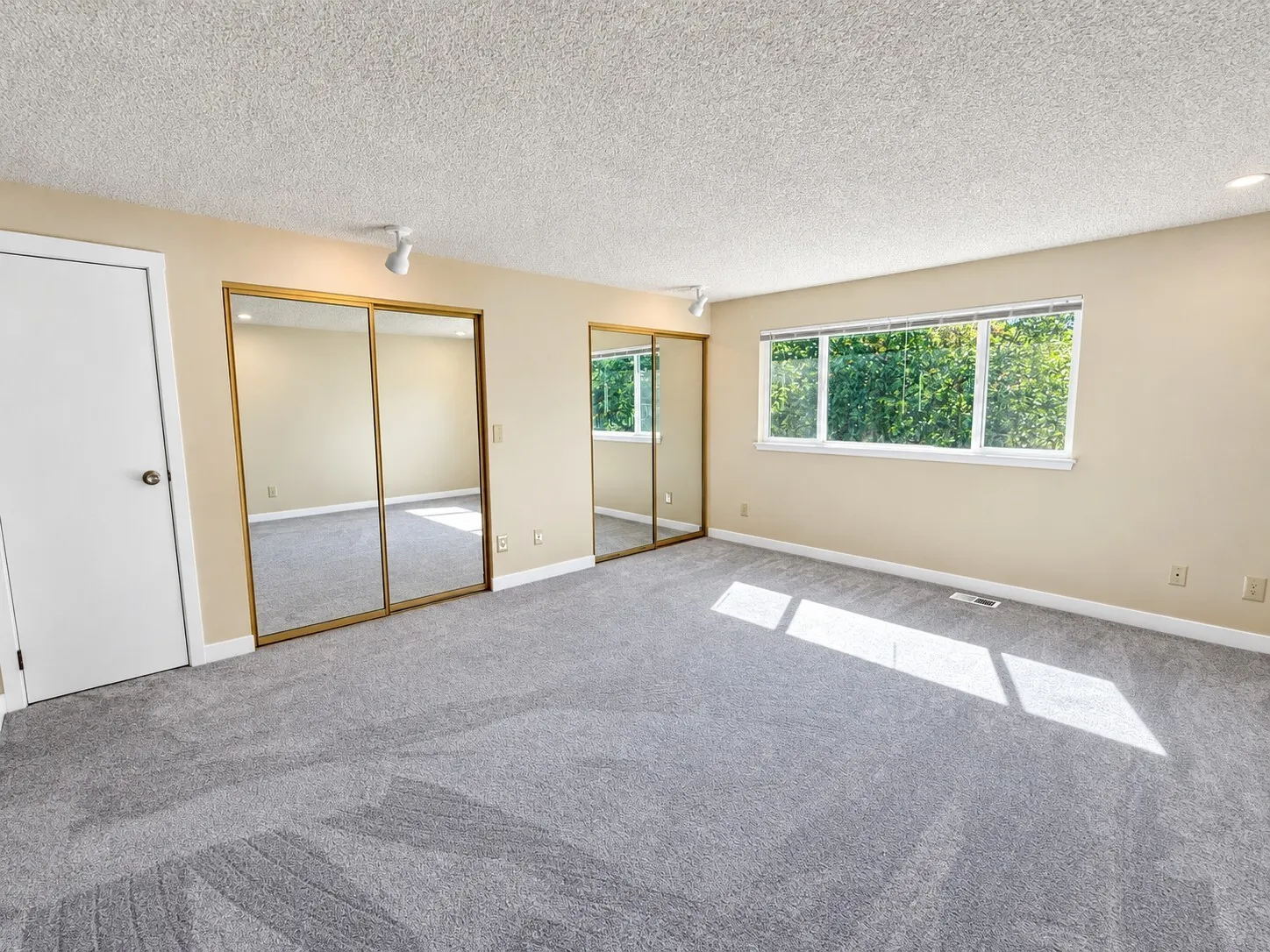 21513 4th Avenue W #C13, Bothell, WA 98021