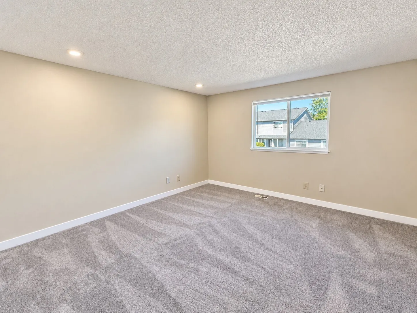 21513 4th Avenue W #C13, Bothell, WA 98021
