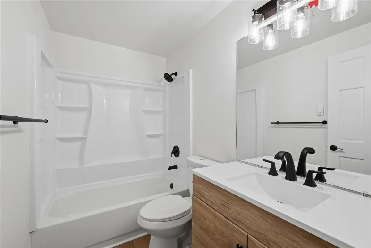 7027 210th Street SW #A, Lynnwood, WA 98036
